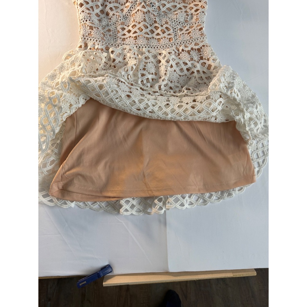 LulusBeauty and lace Crochet Mini Dress Women S White Boho Tiered Ruffle Y2K - Picture 7 of 10